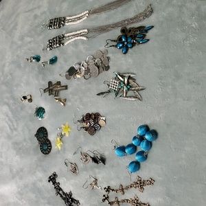 Lot of earrings